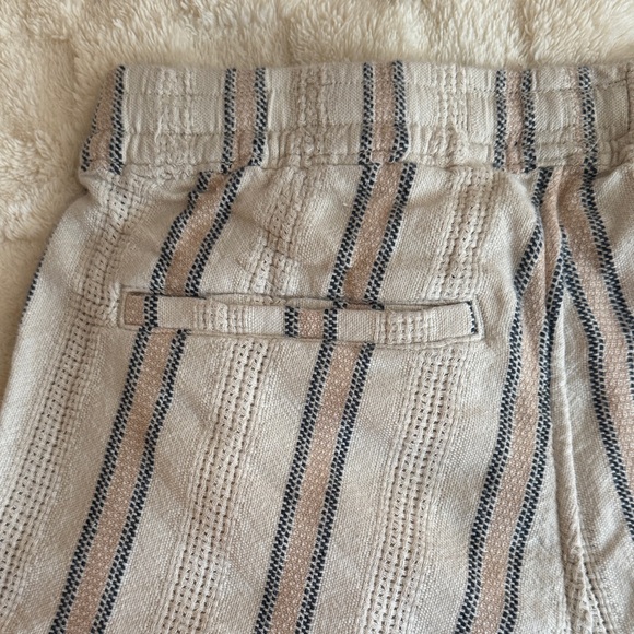 Abercrombie & Fitch Men’s Tan and Blue Shorts - Picture 6 of 7